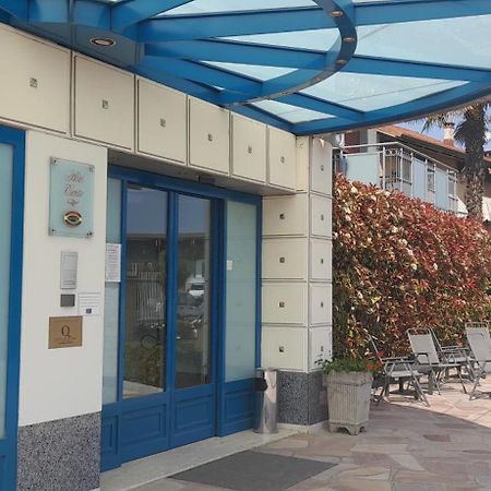 Busca Hotel Ceretto מראה חיצוני תמונה