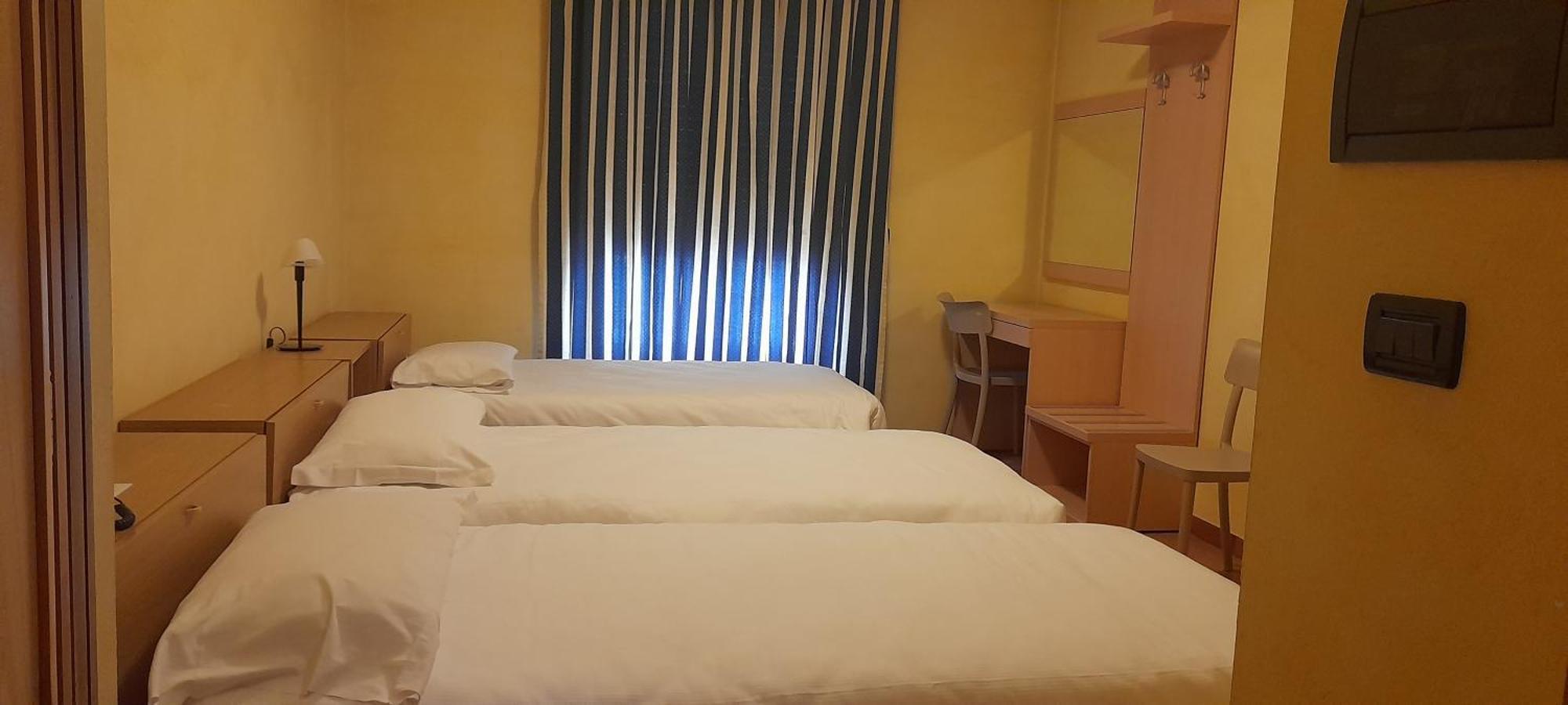Busca Hotel Ceretto מראה חיצוני תמונה